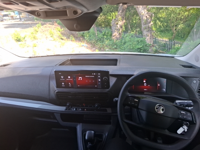 Vauxhall Vivaro 1.5 Turbo D 120 Prime H1 Van White #3