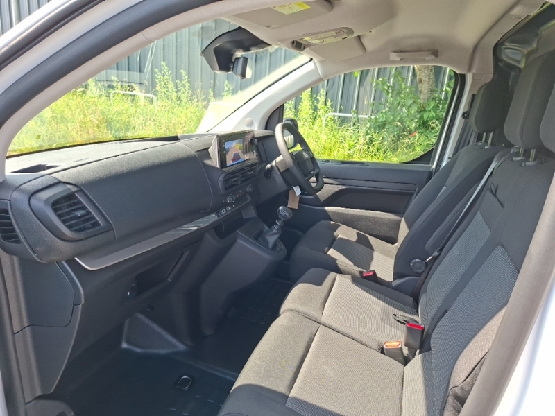 Vauxhall Vivaro 1.5 Turbo D 120 Pro H1 Van White #5
