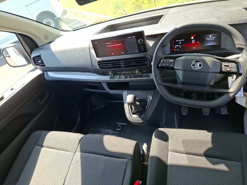 Vauxhall Vivaro 1.5 Turbo D 120 Pro H1 Van White #3