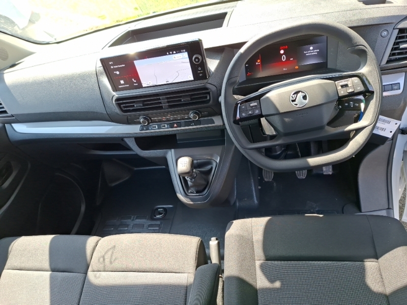 Vauxhall Vivaro 1.5 Turbo D 120 Pro H1 Van White #3