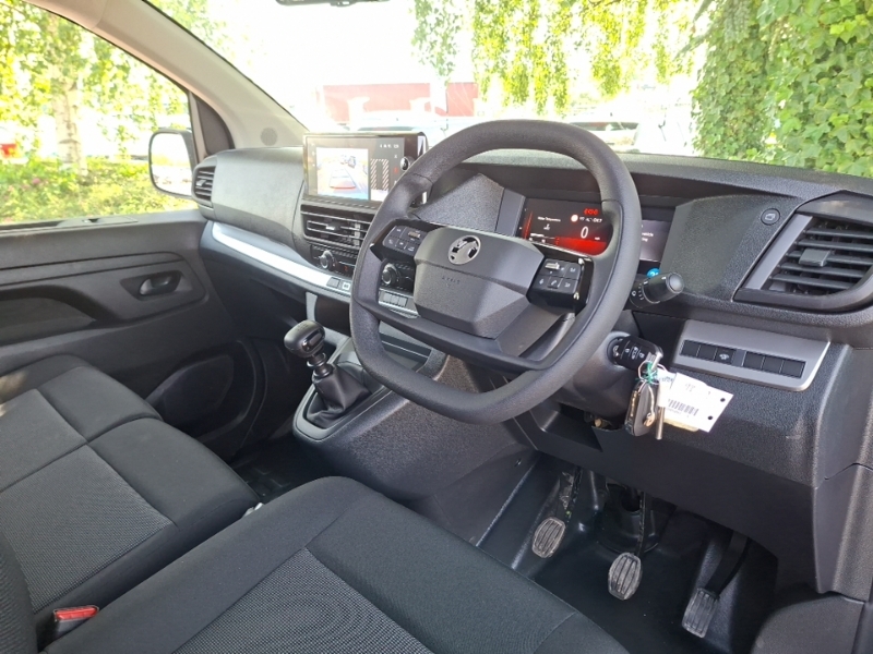 Vauxhall Vivaro 1.5 Turbo D 120 Pro H1 Van White #3