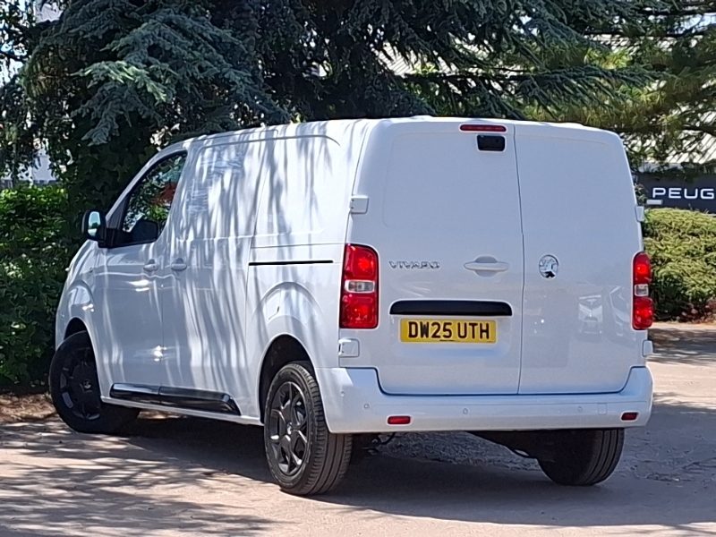 Vauxhall Vivaro 1.5 Turbo D 120 Pro H1 Van White #2