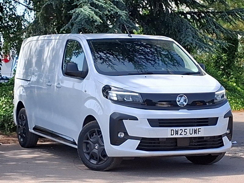Vauxhall Vivaro 1.5 Turbo D 120 Pro H1 Van White
