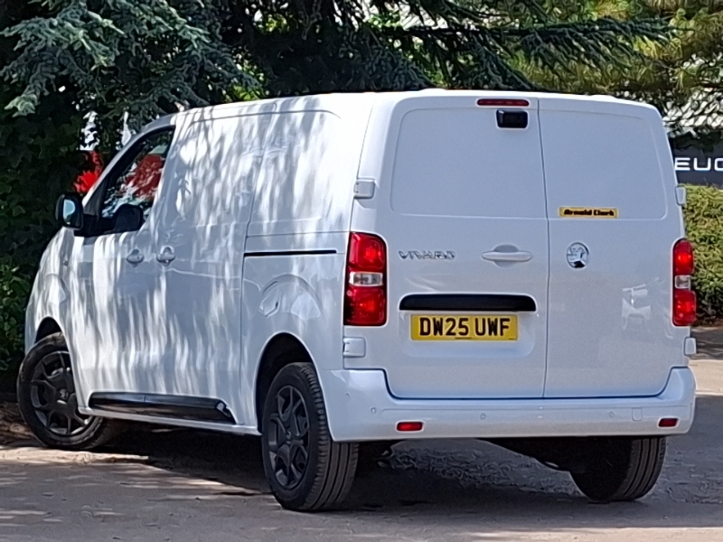 Vauxhall Vivaro 1.5 Turbo D 120 Pro H1 Van White #2