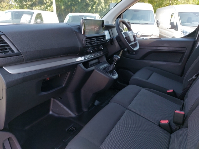 Vauxhall Vivaro 1.5 Turbo D 120 Pro H1 Van White #5