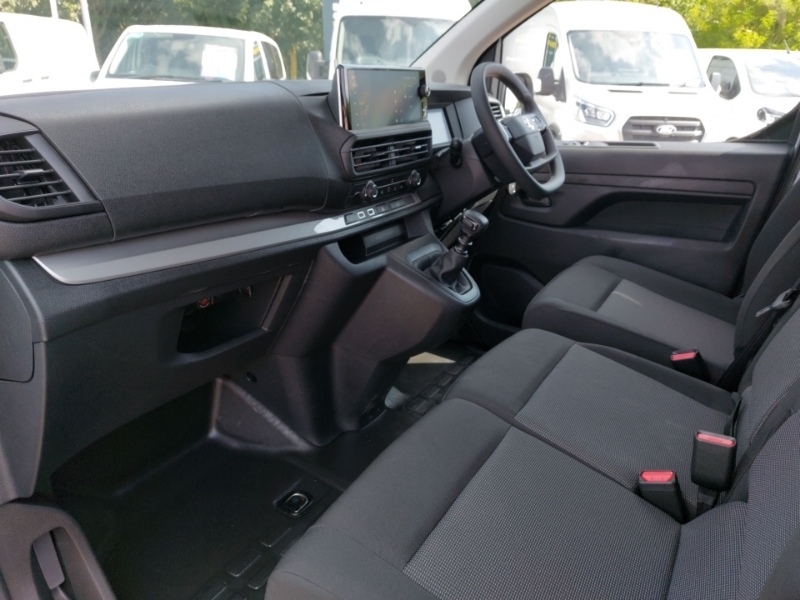 Vauxhall Vivaro 1.5 Turbo D 120 Pro H1 Van White #5