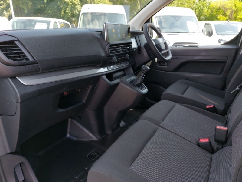 Vauxhall Vivaro 1.5 Turbo D 120 Pro H1 Van White #5