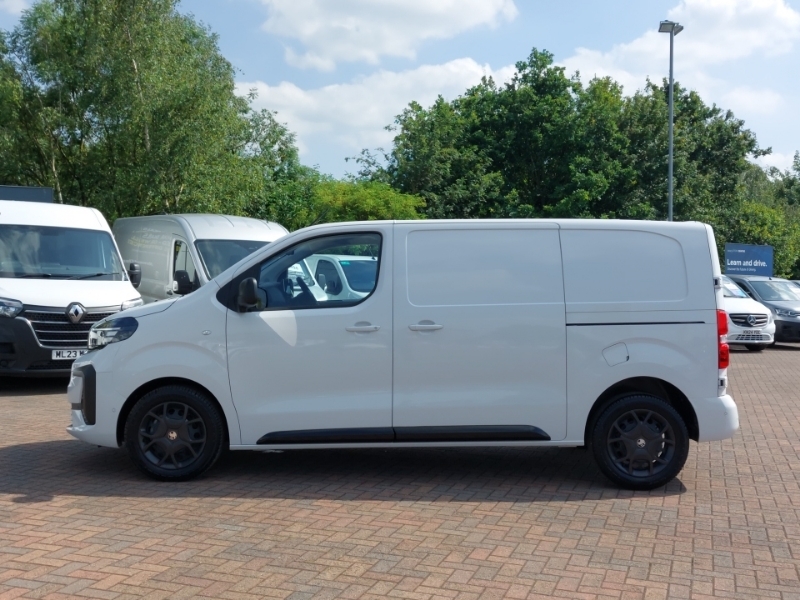 Vauxhall Vivaro 1.5 Turbo D 120 Pro H1 Van White #4