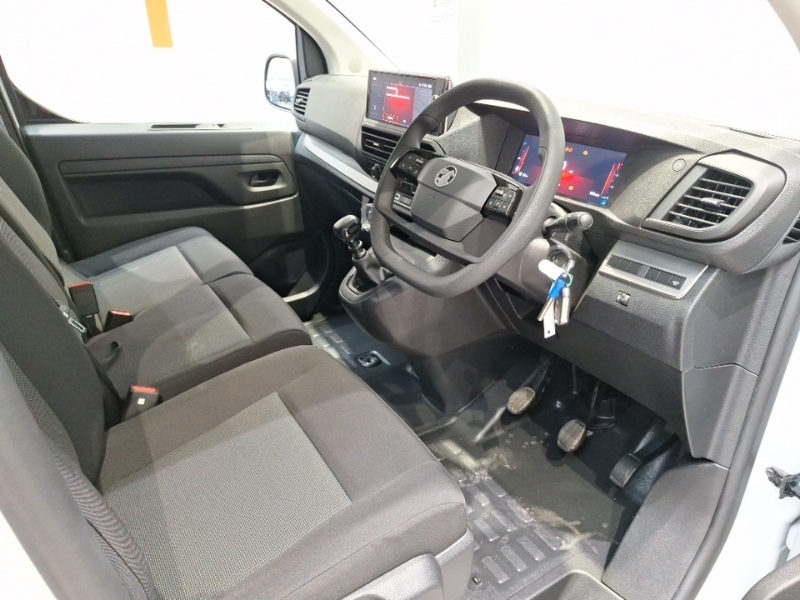 Vauxhall Vivaro 1.5 Turbo D 120 Pro H1 Van DW25UUX White #3