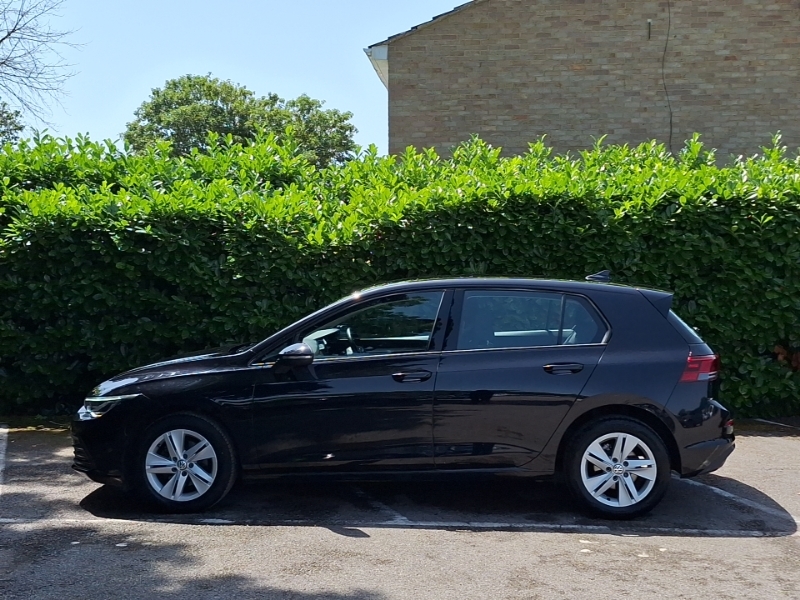 Volkswagen Golf 1.5 Tsi Life YF23CYK Black #4