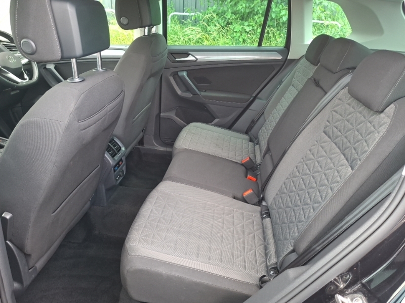 Volkswagen Tiguan 1.5 Tsi 150 Life Dsg Black #6