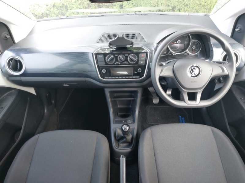 Volkswagen Up 1.0 65Ps Black Edition White #3