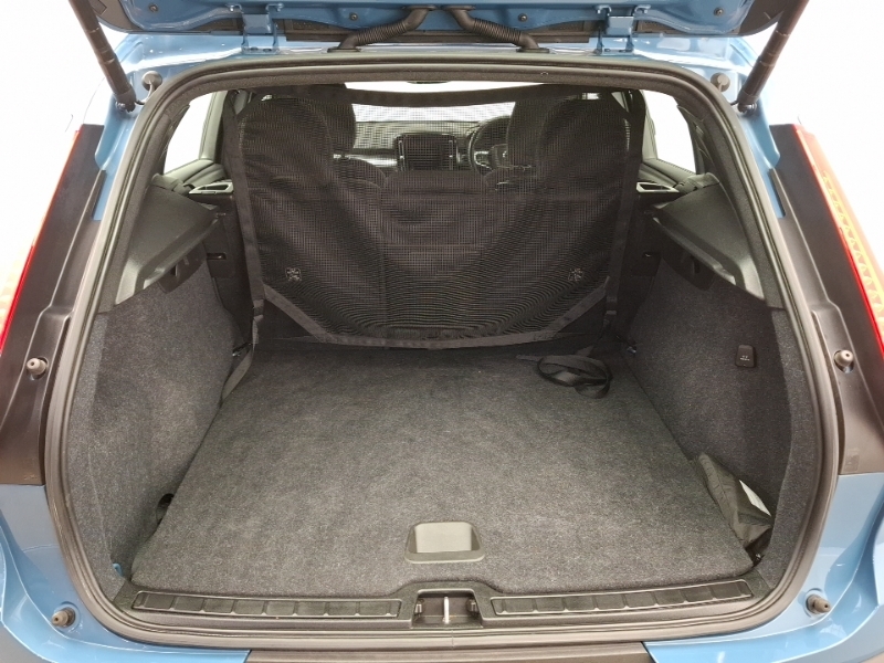 Volvo XC40 1.5 T3 163 R Design Grey #18