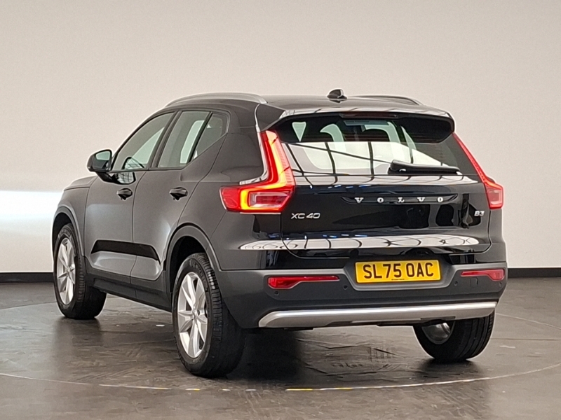 Volvo XC40 2.0 B3p Core Black #2