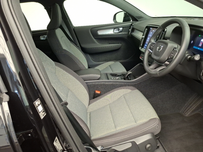 Volvo XC40 2.0 B3p Core Black #6