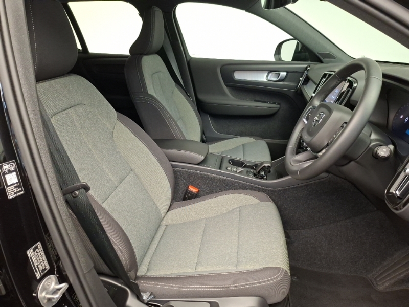 Volvo XC40 Plus, B3 Mild Hybrid, Dark White #11