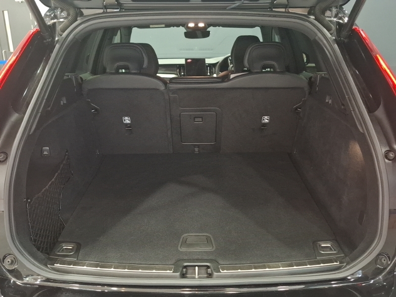 Volvo XC60 B5 P Awd Plus Black Edition Harman Kardon Sound Black #18