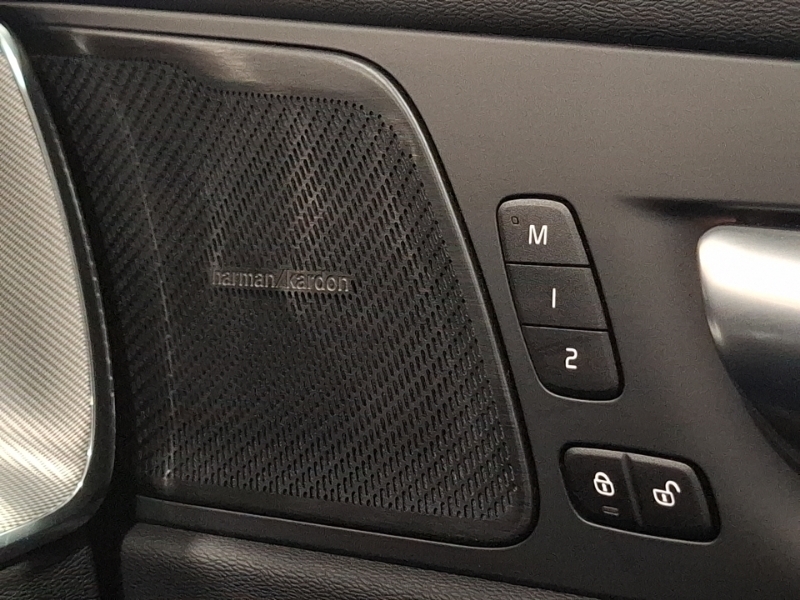Volvo XC60 B5 P Awd Plus Black Edition Harman Kardon Sound Black #16