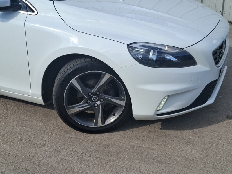 Volvo V40 2.0 D2 R-design Hatchback Euro 6 Silver #20