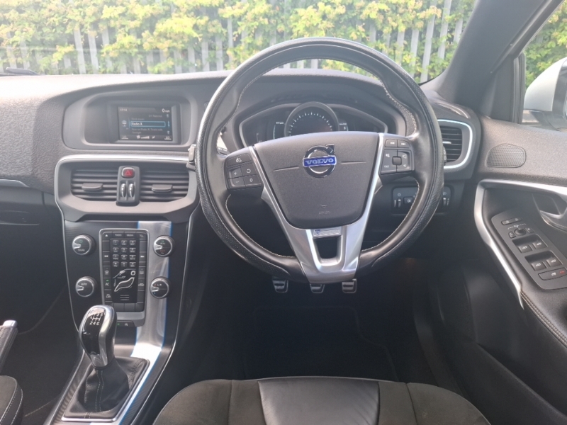 Volvo V40 2.0 D2 R-design Hatchback Euro 6 Silver #8