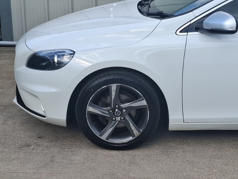 Volvo V40 2.0 D2 R-design Hatchback Euro 6 Silver #19