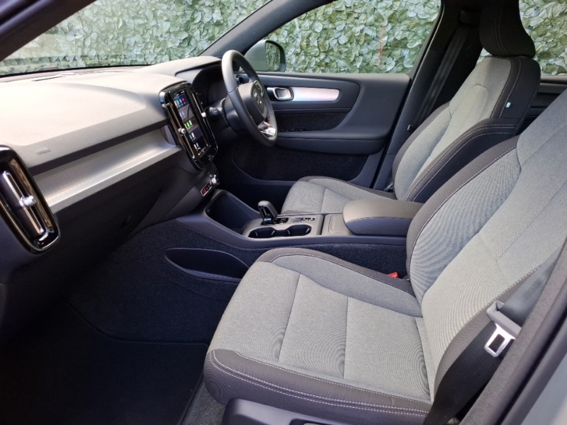 Volvo XC40 2.0 B3p Core Green #5