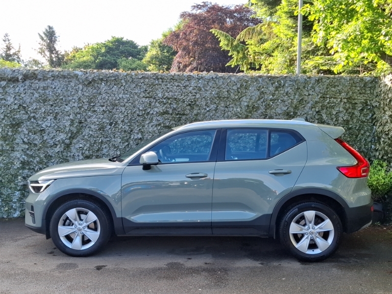 Volvo XC40 2.0 B3p Core Green #4