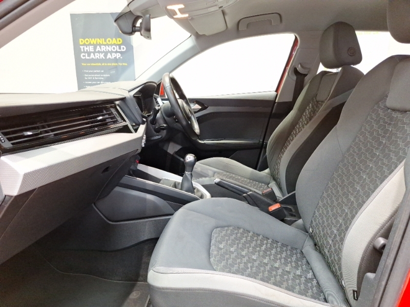 Audi A1 35 Tfsi Sport YF19TJX Red #5