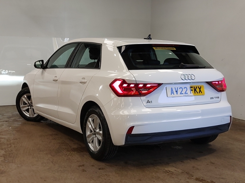 Audi A1 25 Tfsi Technik White #2