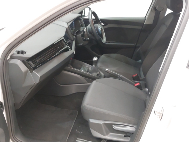 Audi A1 25 Tfsi Technik White #5