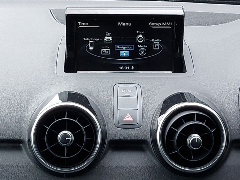Audi A1 Black Edition Black #10