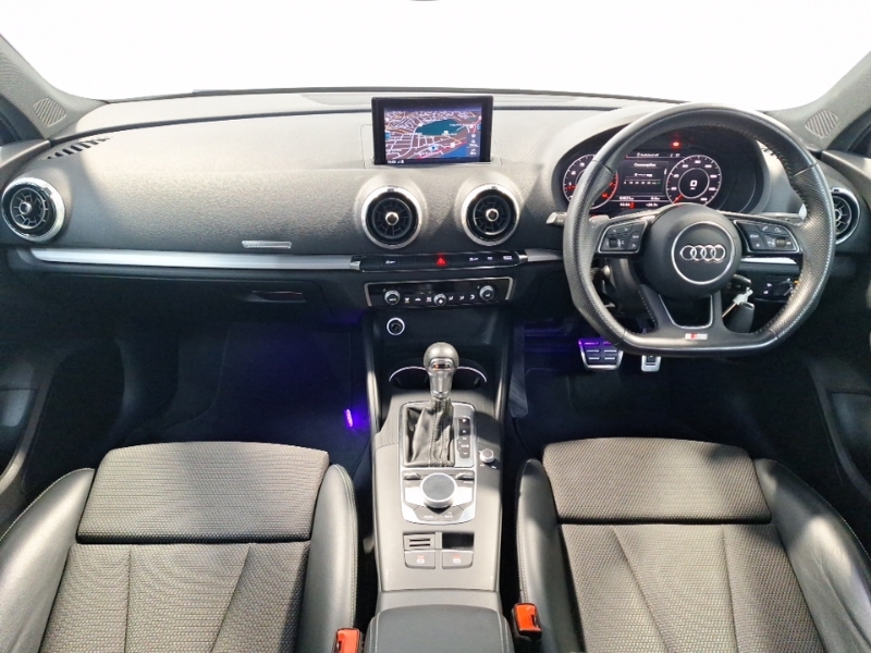 Audi A3 35 Tfsi Black Edition S Tronic Black #3