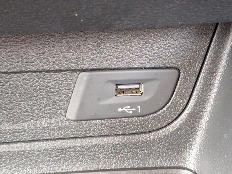 Audi Q2 30 Tdi Technik Black #15