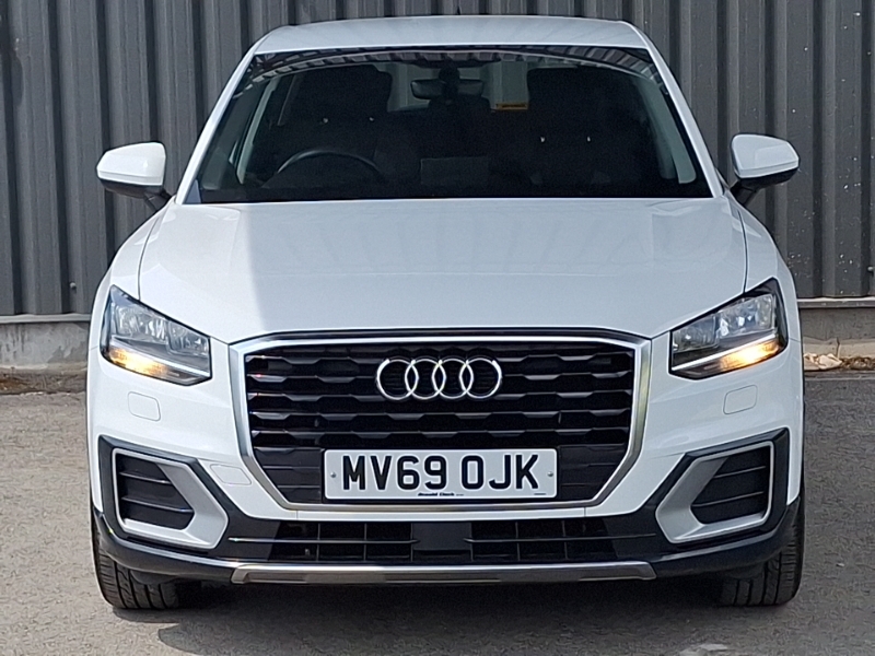 Audi Q2 30 Tdi Technik Black #14