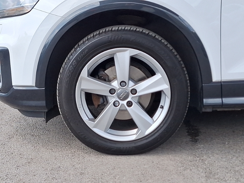 Audi Q2 30 Tdi Technik Black #19