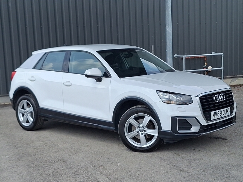 Audi Q2 30 Tdi Technik Black #7