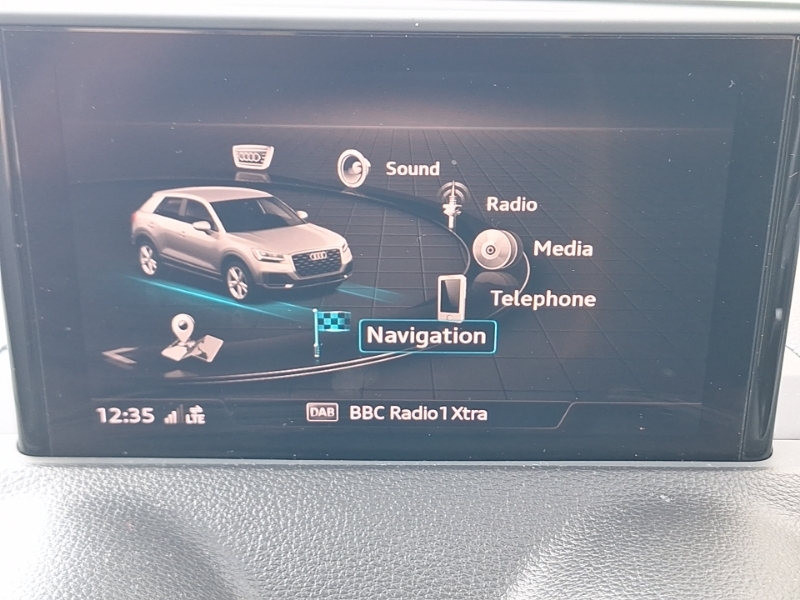 Audi Q2 30 Tdi Technik Black #9