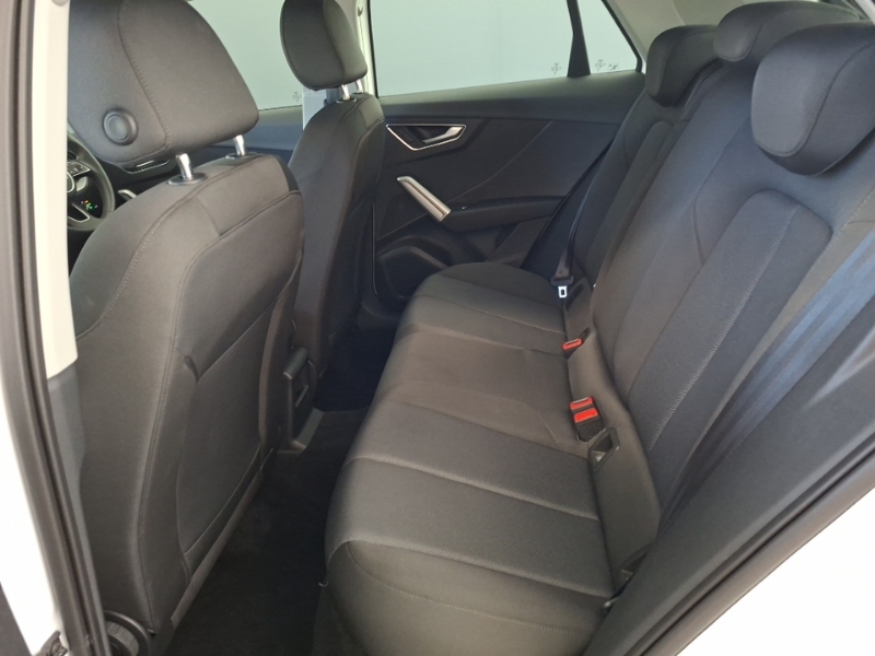 Audi Q2 30 Tfsi Technik White #6