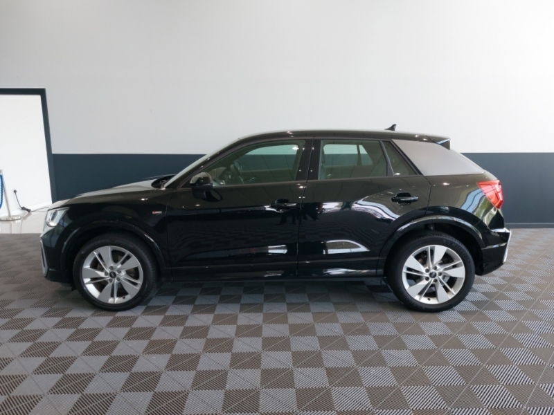 Audi Q2 35 Tfsi S Line S Tronic Black #4
