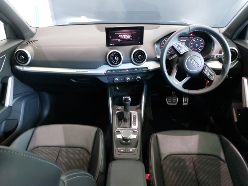 Audi Q2 35 Tfsi S Line S Tronic Black #3
