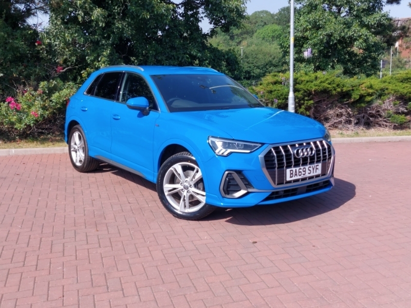 Audi Q3 Suv White #7
