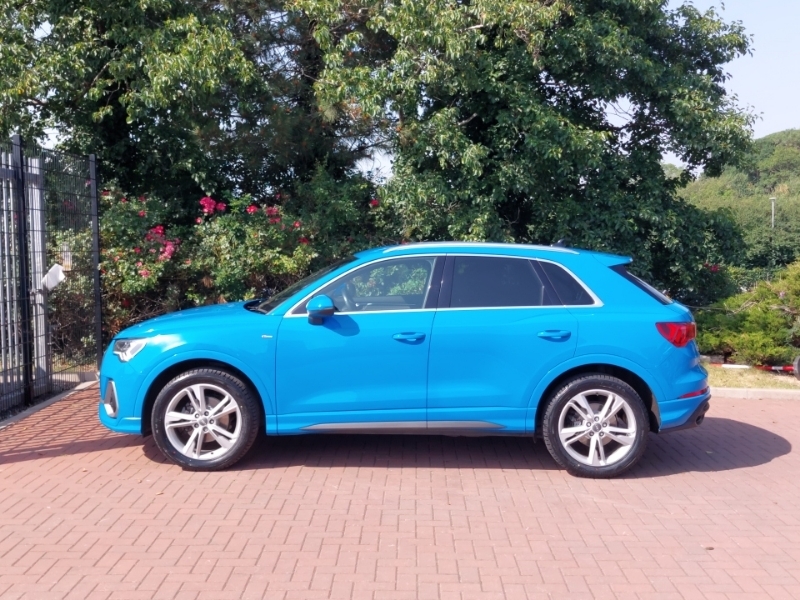 Audi Q3 35 Tfsi S Line Blue #4