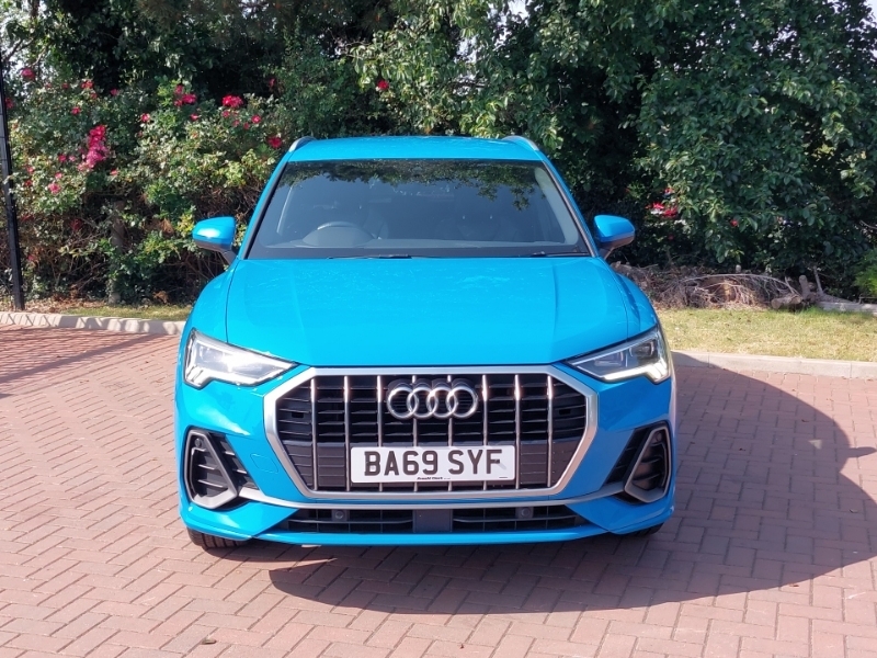 Audi Q3 Suv White #14