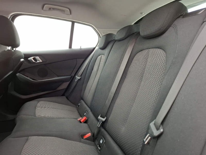 BMW 1 Series 118I 136 Se Live Cockpit Professional Black #6