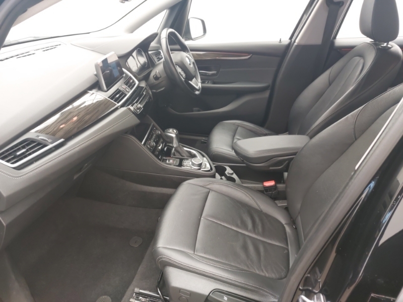BMW 2 Series 225Xe Luxury Black #5