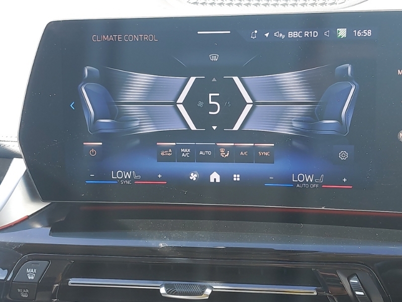 BMW X1 Xline Green #15