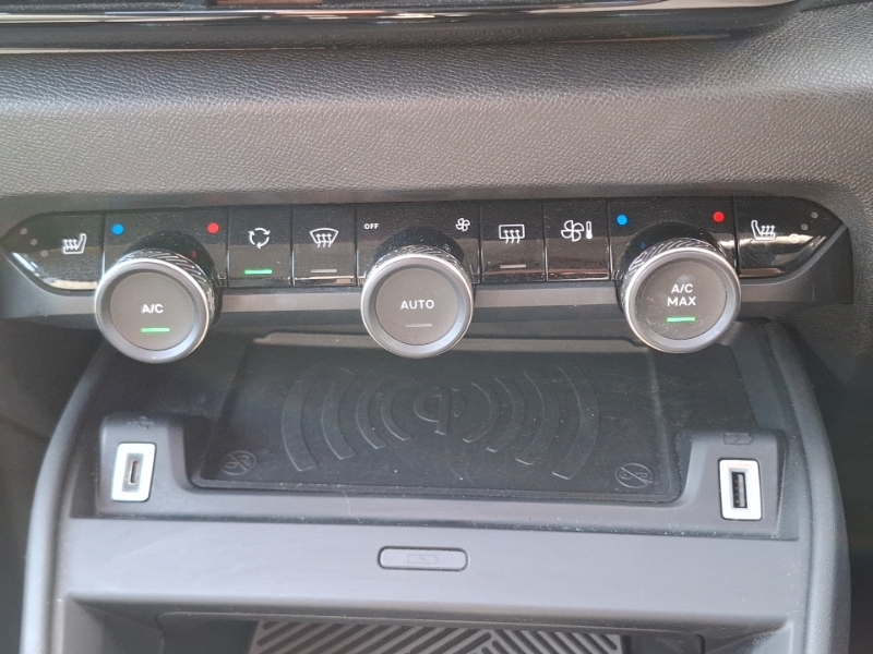 Citroen e-C4 100Kw Shine Plus 50Kwh Brown #17