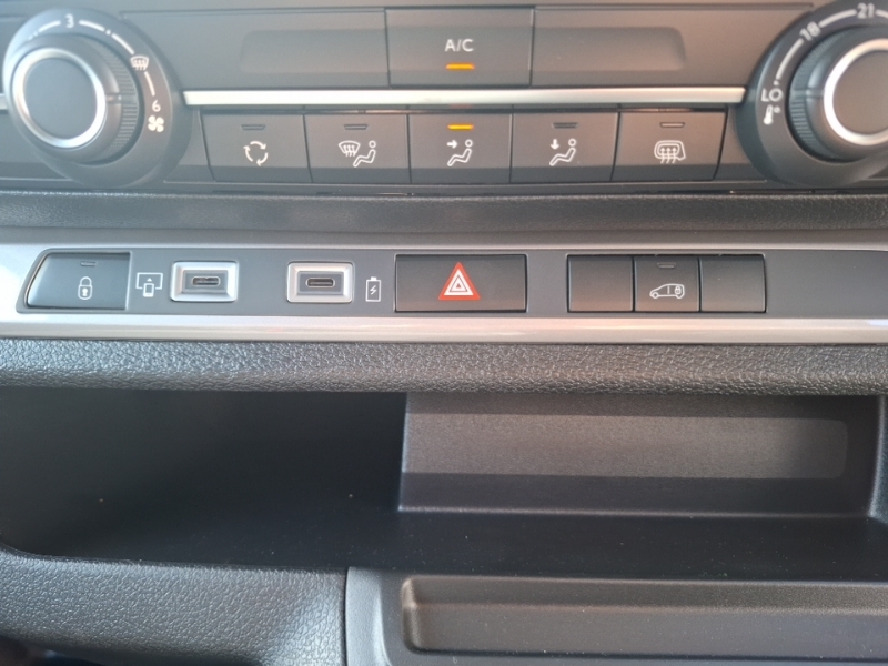 Citroen Dispatch 2.0Bhdi 145Hp Enterprise White #17