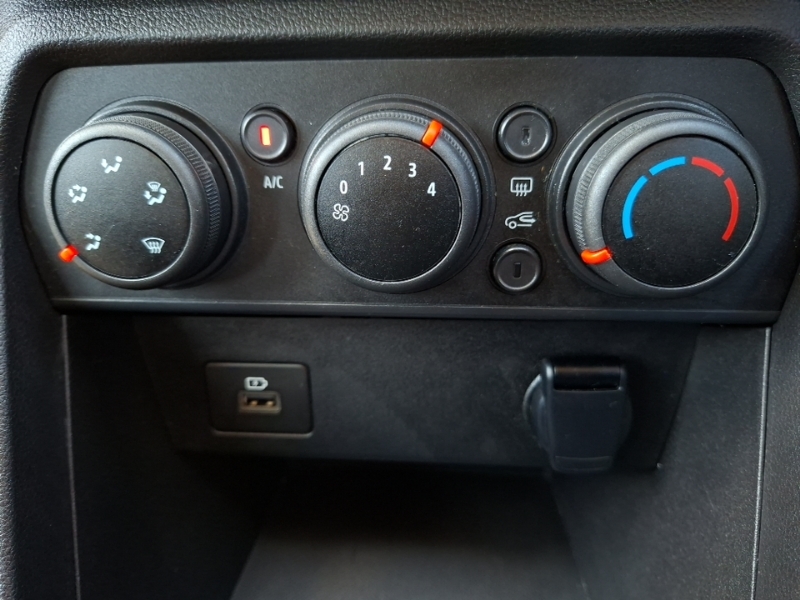 Dacia Sandero Stepway 1L Essential Grey #16