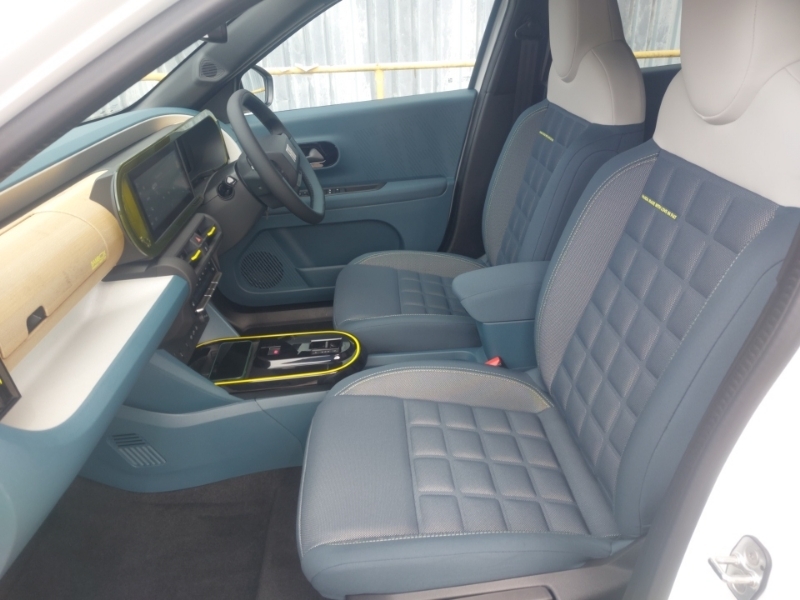 Fiat Panda 83Kw La Prima 44Kwh White #5